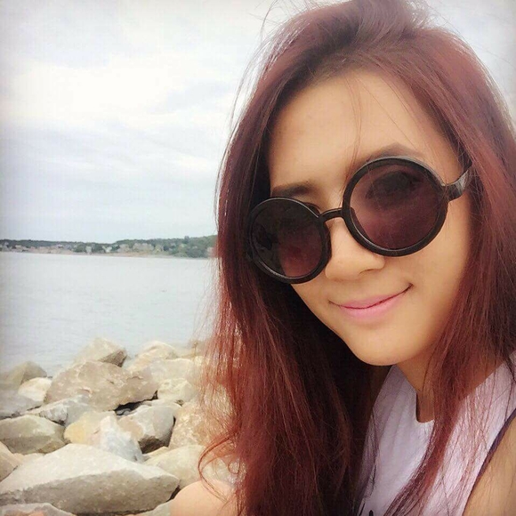 Meet your Posher, Per - Picture 1 of 1